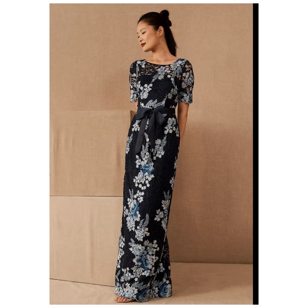 Adrianna Papell Navy Floral Lace Column Maxi Gown Short Sleeve NWT 2 - Picture 3 of 10